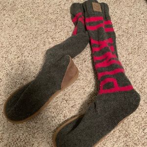 Victoria’s Secret Pink knit slipper boots sz M